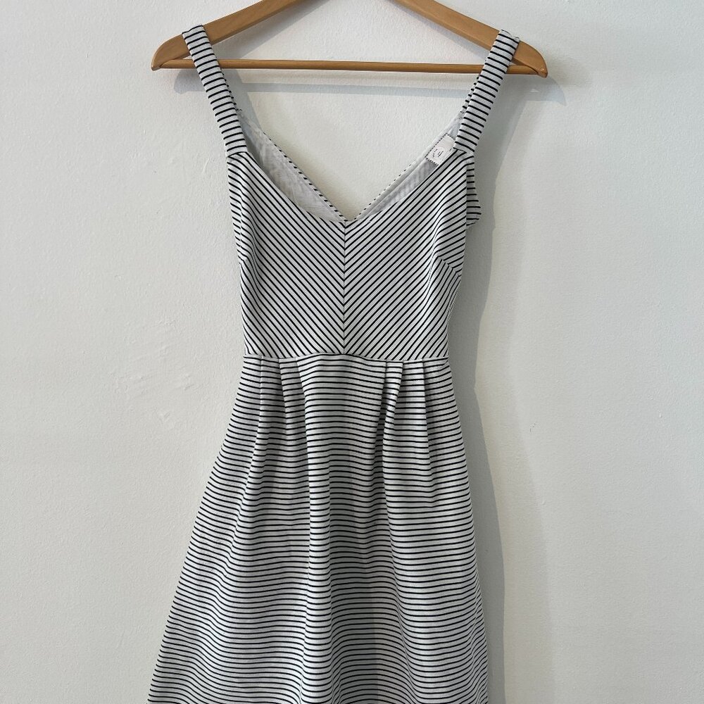 Cute Summer Dress, 9-H15 STCL, XS, Black & White Stripes